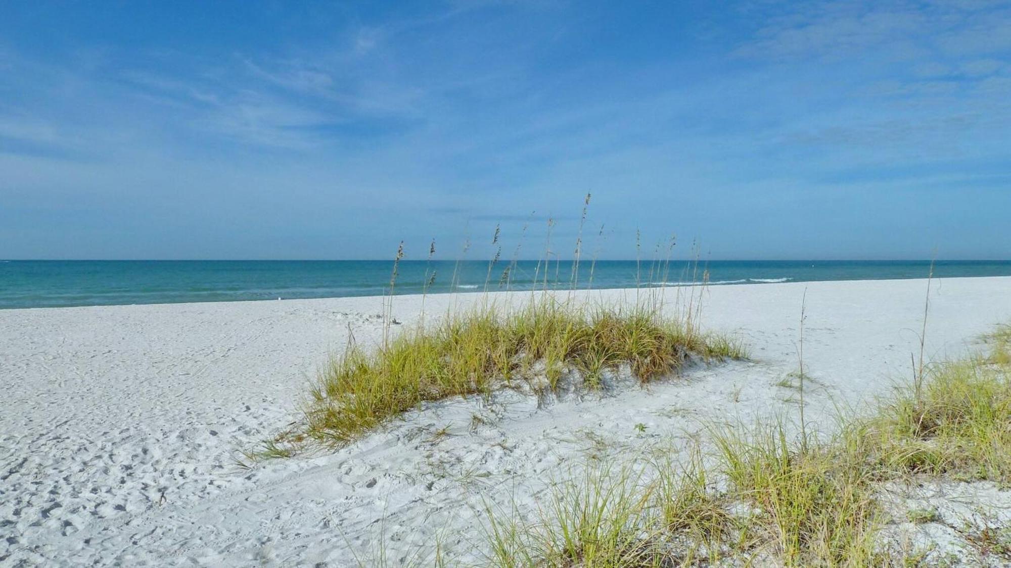 Spacious Beach Condo - Mariners Pointe Clearwater Beach Exterior photo